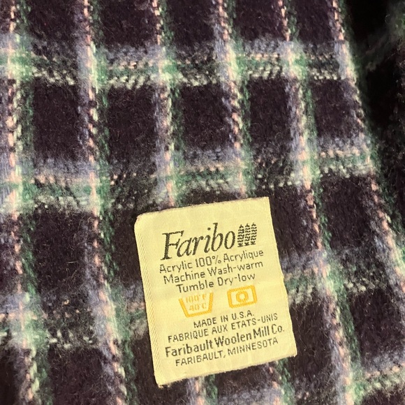 Vintage Faribo Woolen Mill Co Throw Blanket w/ fringe - Picture 8 of 11